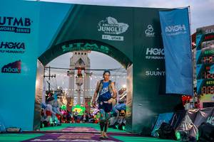 BIB: 1000, 
                            <button type="button" onclick="openModal(24863084)" class="btn btn-primary btn-sm float-right btn-popup" data-toggle="modal" data-target=".modal-high-quality">
                        <i class="fas fa-shopping-cart"></i> Add to Cart
                    </button>
                                            <button type="button" onclick="isThisMe(24863084, true)" class="btn btn-success btn-sm float-right btn-popup btn-isme hidden" data-toggle="tooltip" data-placement="bottom" title="นี่คือรูปของคุณใช่ไหม คลิกที่นี่เพื่อเอาเข้าอัลบั้ม">
                        <i class="fas fa-plus"></i> Add to album
                    </button>
                    <button type="button" onclick="isThisMe(24863084, false)" class="btn btn-warning btn-sm float-right btn-popup btn-isnotme hidden">
                        <i class="fas fa-ban"></i> Remove from album
                    </button>